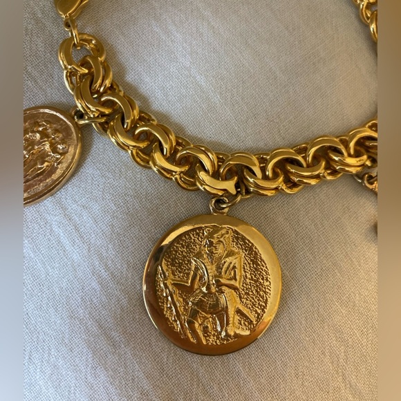 JBK Jacqueline Kennedy Charm Bracelet - Picture 8 of 16